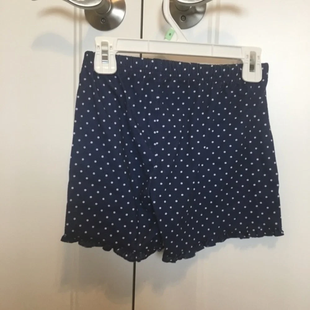 Carters  Girls size 7  pajama shorts